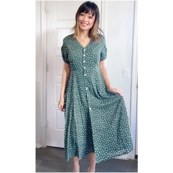01 Boho floral print button up Puff Sleeve dress - Picture 4 of 8